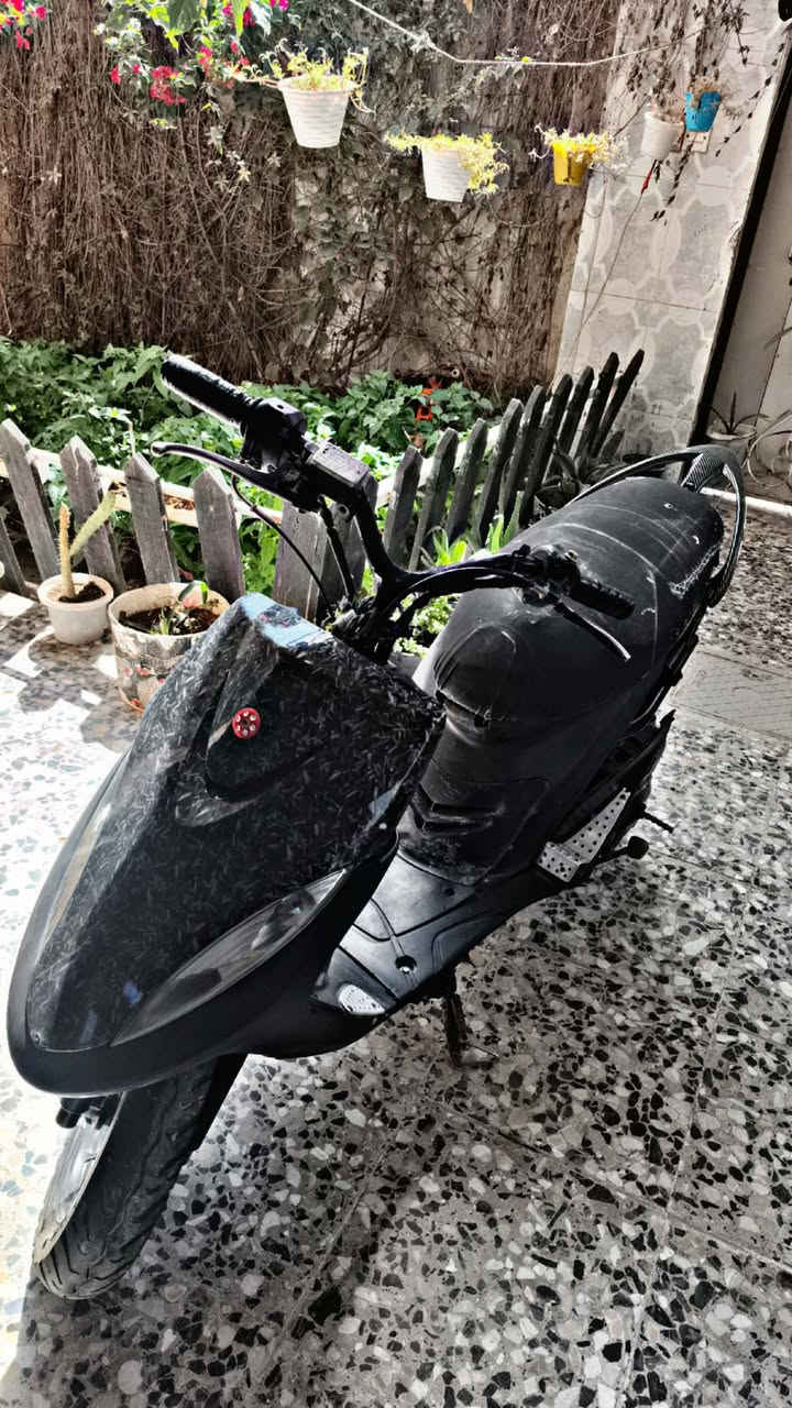 سلام عليكم دراجه ماكس عدله مال العب البيع بوشه 55الصالنصه رياضي سلف رياضي دبل خلفي 7اللوان /السعر(350)و بيه مجال رقمي ،***********
