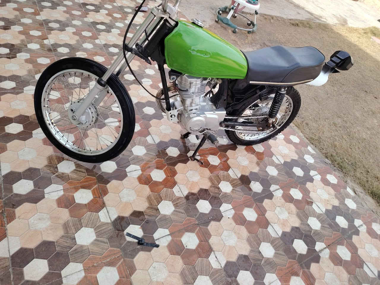 سلام عليكم شباب دراجة اربعه كير للبيع محرك رابيدو 25 غراض نامه شاصي نامه دراجة كاملة دك هند وتطلع   مابيه أي نقص السعر 475بيه مجال للشراي مكان دوانيه دغاره رقمي ***********
