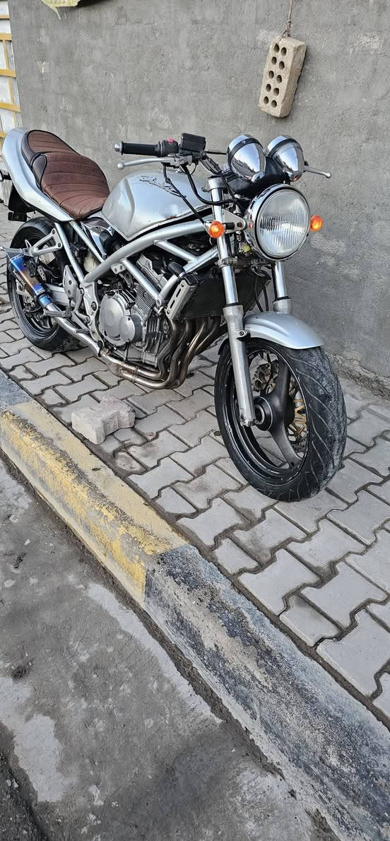 سلام عليكم بانده ربع كرستال مال رمبه كفاله عامه موشراي لا يتعبني ويعامل مكاني بغداد شلعه معدل بطناش تاكل الكاع بسمي السعر مليون و ١٥٠ وبيهاا مجال للشراي ***********
