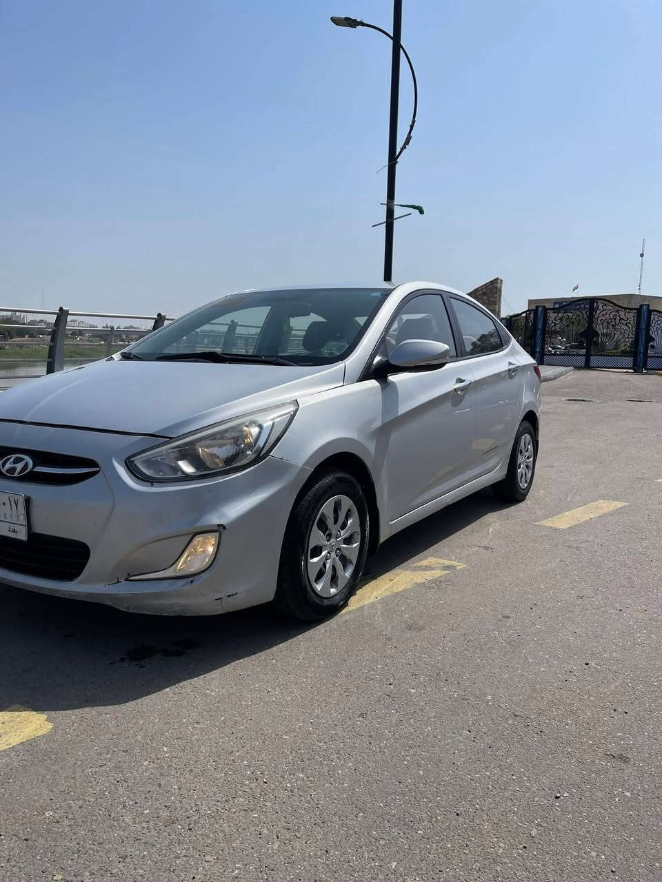 للبيع اكسنت 2016 خليجي
رقم بغداد 
بيها جاملغ امامي وباب خلفية 
بدون دواخل 
بيها قطعتين صبغ 
السونار مرفق ب المنشور 
السيارة جاهزة مابيها شي 
السعر / 88 وبيها مجال بسيط 
مكاني / ديالى جديدة الشط
للاستفسار / ***********
