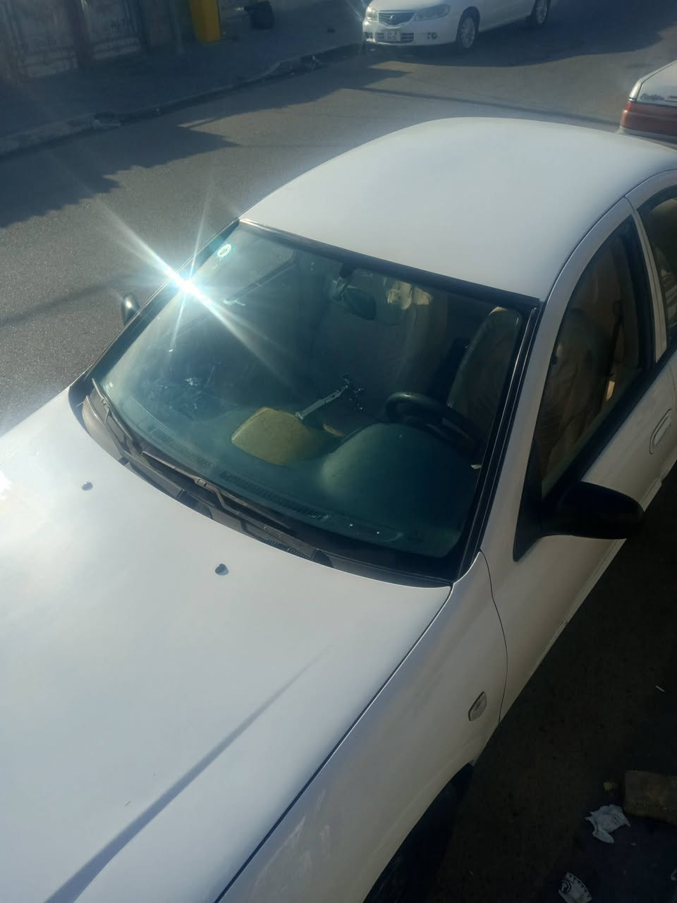 السلام وعليكم نيسان سني كوري للبيع موديل ٢٠٠٩ مكفوله من الحادث وتبديل بيه رش صبغ  قليل السعر 85ورقه وبيه مجال قليل للاستفسار الاتصال على الرقم ***********
