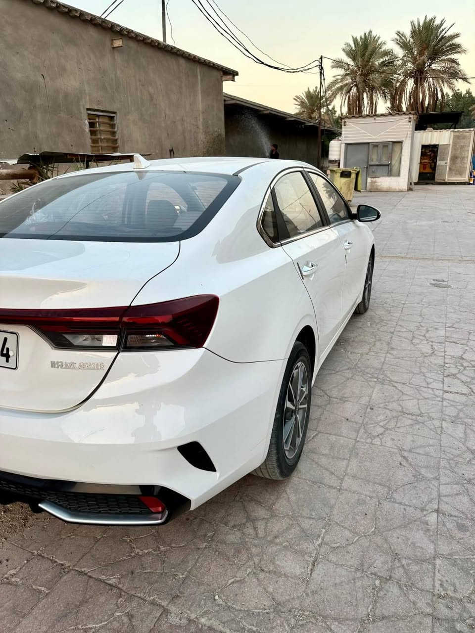 سلام عليكم K3 مديل 22
رقم اربيل أتريد وكاله أتريد تحويل
بيها قطعتين
جاملغ خلفي صوب السايق
وباب كلير صوب السايق
السعر 125وبيها مجال حك الجيه
مكلف بل نشر مكانها نجف
مبايل ***********
