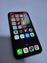 11 عادي للبيع او مراوس مبدل فقط شاشه الجهاز ام ٣ خيارات بطاريته ٧٥ بلا...