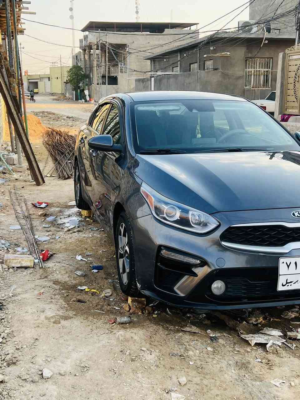 فورتي موديل ٢٠٢٠ فول تحكمات بيه جاملغ خلفي فقط وارد امريكي سعر ١٣٨ او بيه مجال او مراوس حسب القناعه رقم ***********
