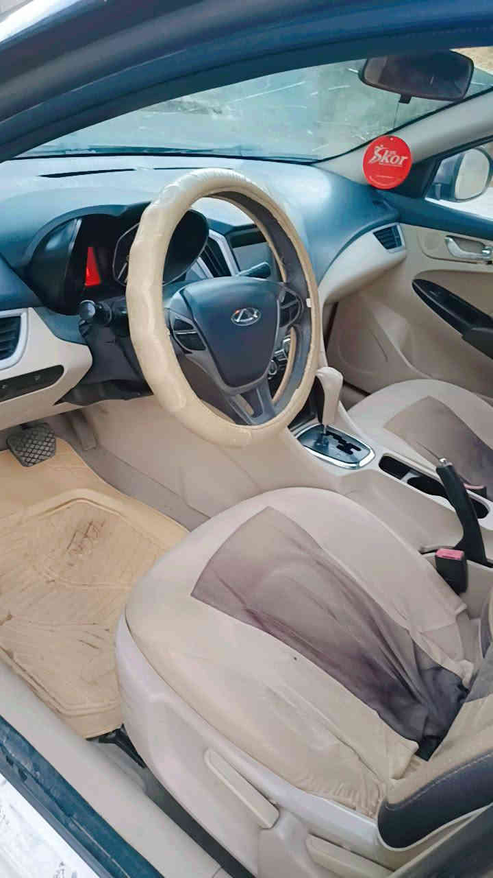 بەناوی خودای بەخشندەی میهرەبان

 شیری 2016   ڕەنگ باینجانی  
چوارتایەی خاوێن و تەبرید گەرمی و ساردی لە سەر سویچ 
گێڕ و مەکینەی بەشەرتی فیتەر 
  و نەکراوەتەوە   سێ پارچەی سبوغە 
سعری 59 گەڵاو معامەلە 
شوێن /چۆمان 
کۆڕەک واتس ئەپی لەسەرە
***********
