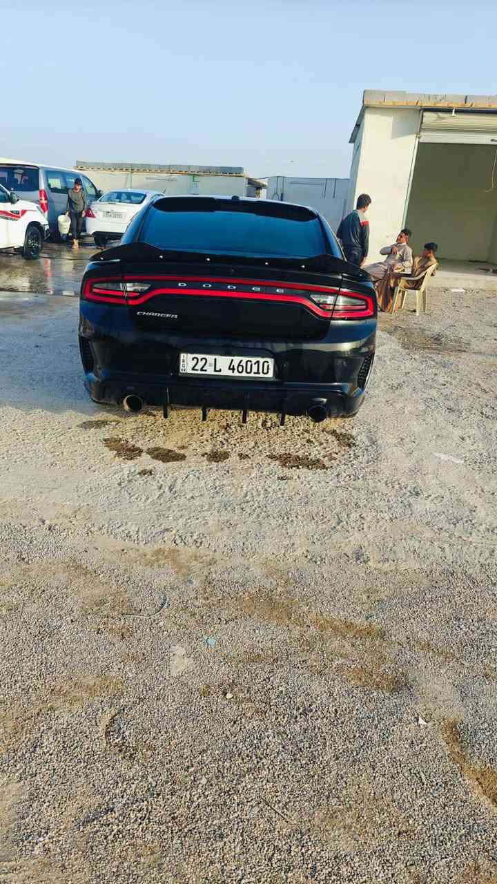 السلام عليكم جارجر لبيع موديل 2017 رقم اربيل سنويه جديده مكينه 3600 سياره فول عده الفتحه حادثهه جاملغ وبنيد بس مكان السياره بصره هاتف ***********
