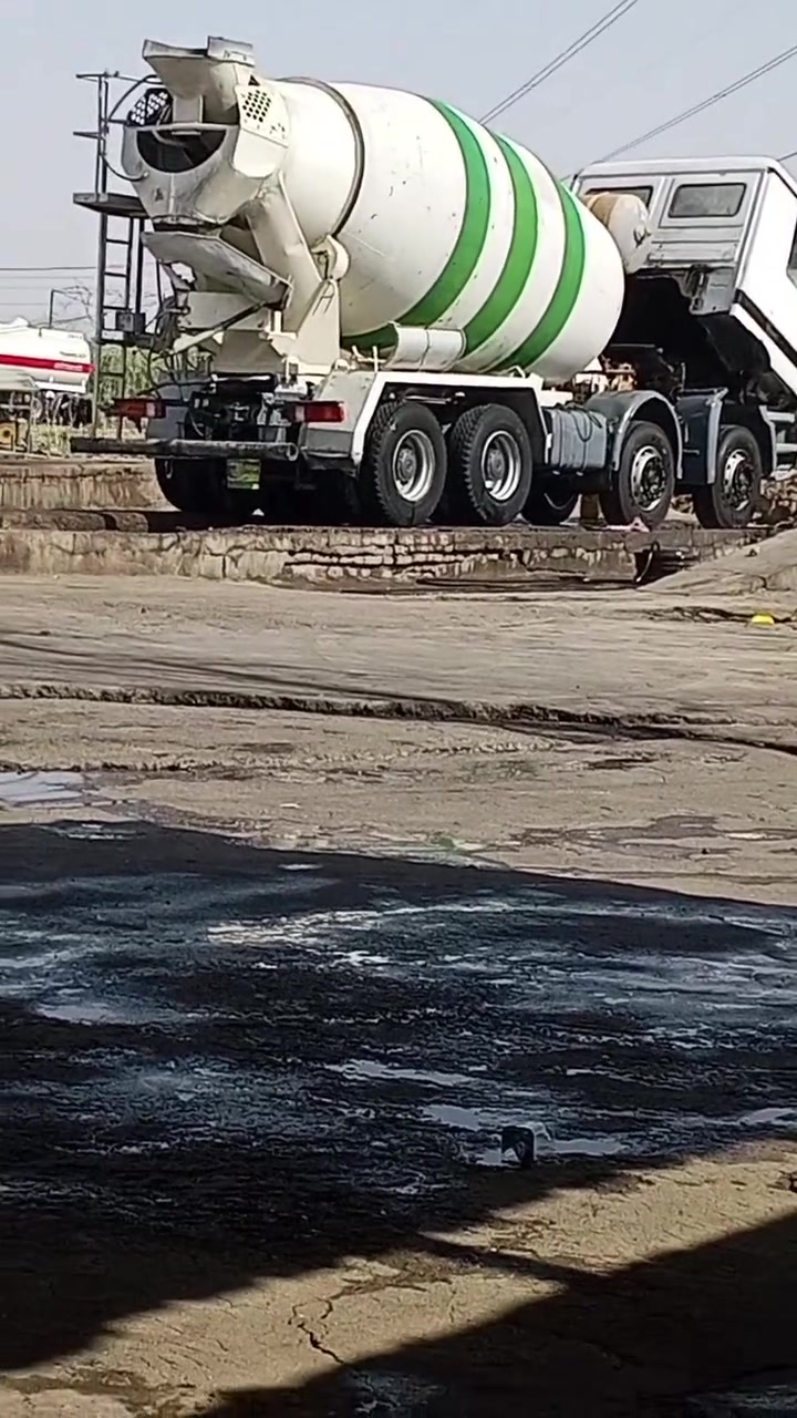 سلام عليكم ورحمة الله وبركاته خباطه مديل 2002معلايه 2017رقم بصره بسمي تحويل ثاني يوم عشره متر سنويه جديده 2031ملاحضة بيهه نقص قليل عوزهه ترتيب مكان سياره ميسان العماره ***********+‏‪***********‬‏
