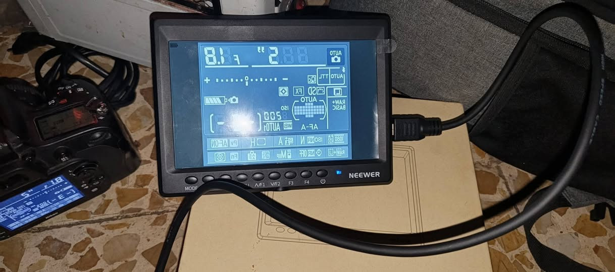 شاشه. كامره. ربط تعرضلك  الي بل كامرمه كله كامله طك جيس هيه بطاريه شاحنه مالته. و كارتونه سعر 100الف مدينه الصدر


**إذا كنت صاحب هذا الإعلان وتريد حذفه لأي سبب، رجاءا أرسل رسالة إلى الدعم الفني**