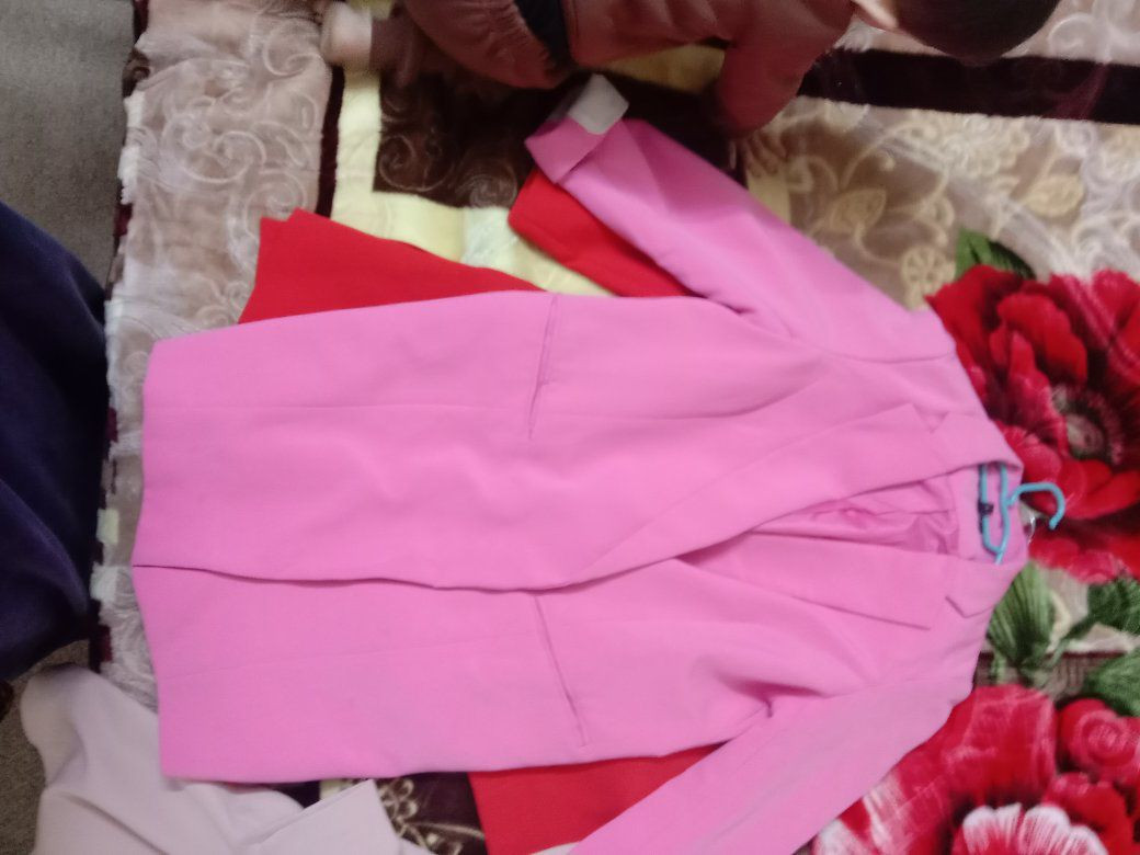 مجموعة ستر رسمية تلبس من 60 إلى وزن 70
سعر الوحدة 5
واذا كلهن سوة 20


**إذا كنت صاحب هذا الإعلان وتريد حذفه لأي سبب، رجاءا أرسل رسالة إلى الدعم الفني**