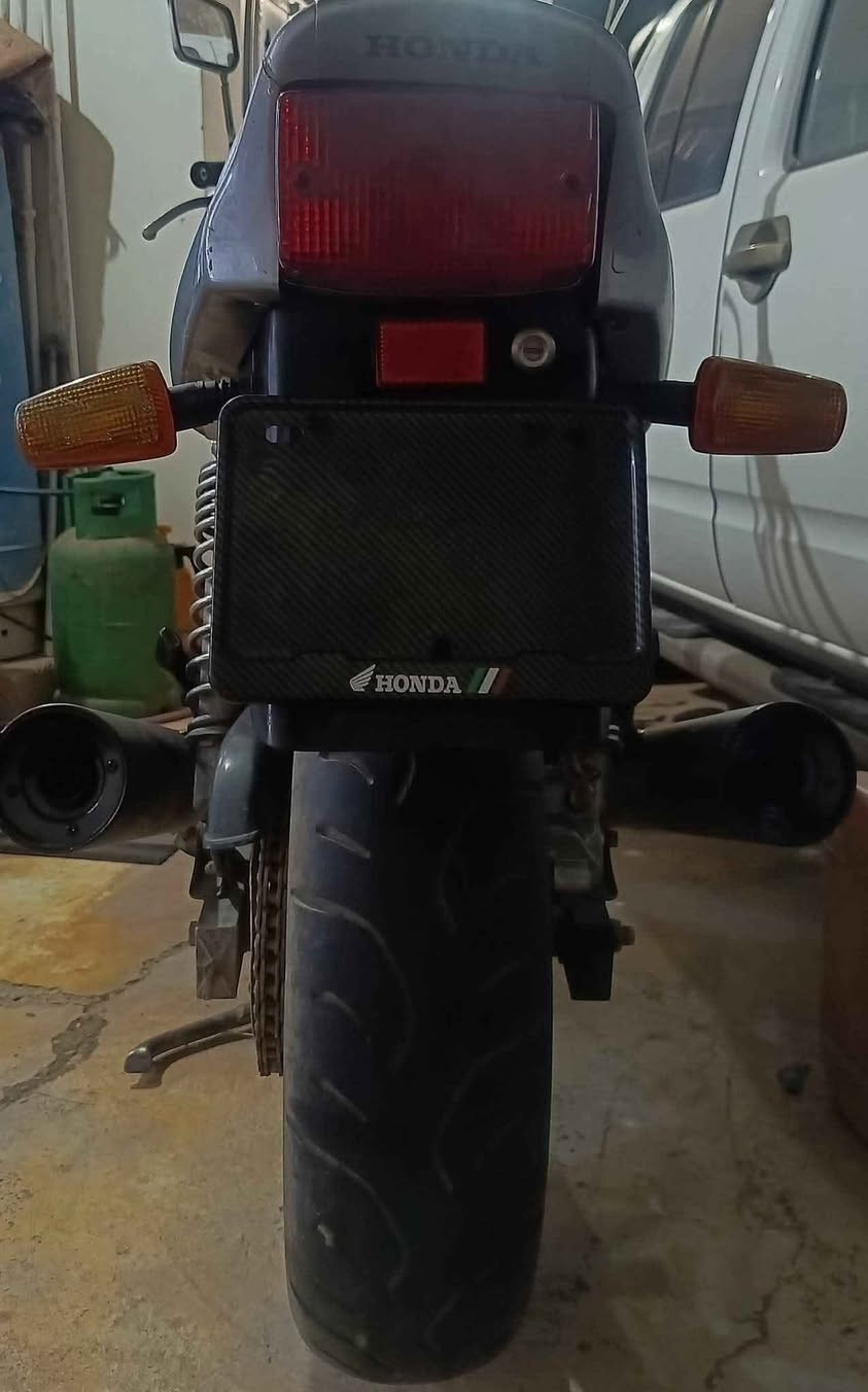 دراجة حجم محرم Honda cbr 750 
كير 5 نمر كلجات جديده تبديله دهن جديد مع فلتر
راديتر تبريد دهن كله بلاد شغال بدون نقص كبريتر مطوفه مع بطارية مخلصة شحن. مكاني سامراء يرهن مراوس بعد المعاينة سامراء, صلاح الدين


**إذا كنت صاحب هذا الإعلان وتريد حذفه لأي سبب، رجاءا أرسل رسالة إلى الدعم الفني**