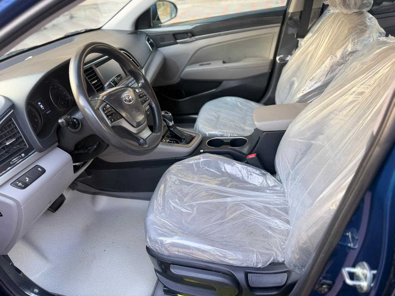 إني مكلف بل نشر
النترا موديل 18
وارد امريكي مكفوله من الصبغ والتبديل 
ماشيه 150 
نظافه 100‎%‎100
السعر 132 ورقة 
الاستفسار ***********
