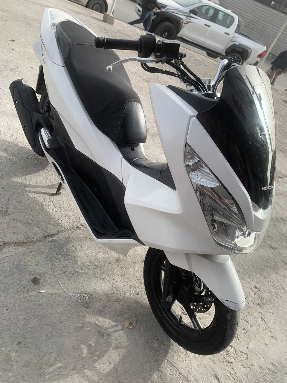 سلام عليكم للبيع بي سي اكس جيل الثاني مكفوله الدراجه مكينه 125نضيفه كلش الشراي اتصال ع رقم مكان مدينه الصدر ‭0772 728 1276‬
