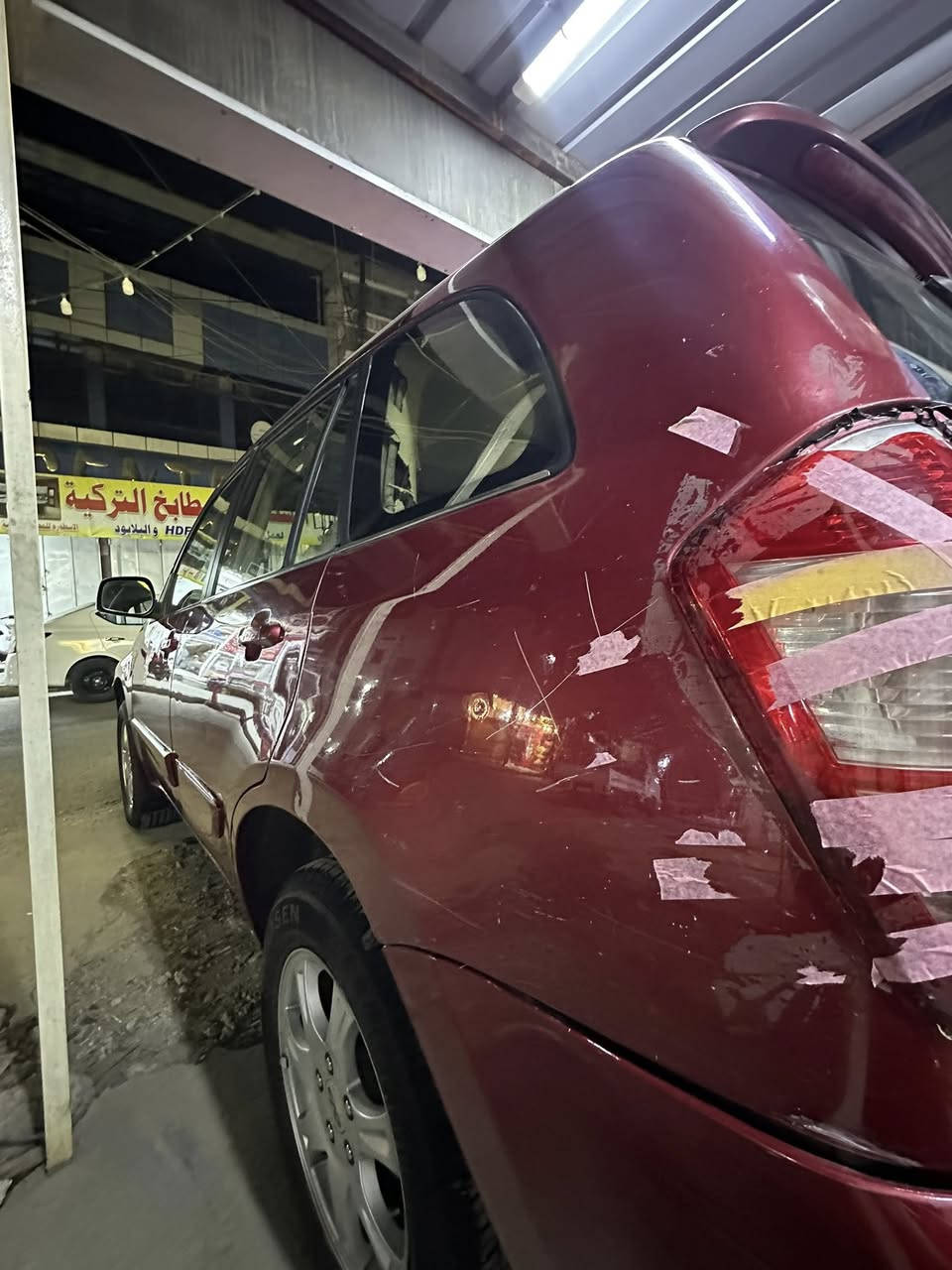 السلام عليكم 
شيري تيكو 2012 للبيع 
سياره كفاله من الضربه والتبديل بيها كم قطع صبغ سياره نضيفه محرك كير مكفولات كير كهربائي رقم الانكليزي الجديد مكان السياره منطقة الصليخ ورايدها 50 وال مو شراي  ليتعبني ويتصل بس يتعامل كلشي اكو بلسوك وكلمن وحلاله ورحم الله والديكم *********** سيد علي
