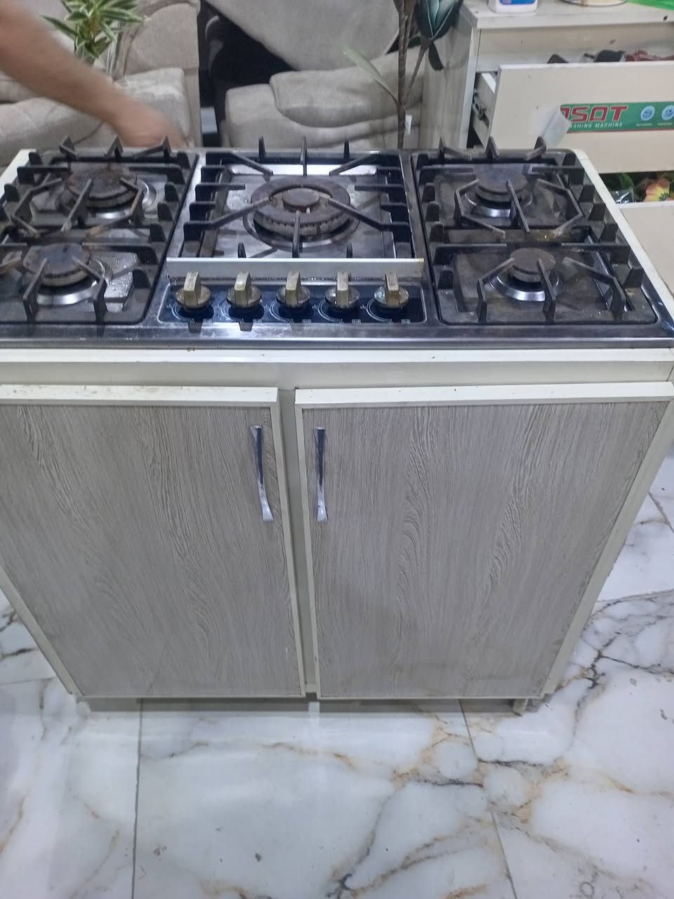 طباخ شرط شغل سعر ١٥٠ الف مجمع سيد حيدر الصافي عنوان جديد نهايه شارع ٣٠ قرب دوريه نجده تلفون *********** مجمع الزهراء عليها السلام
