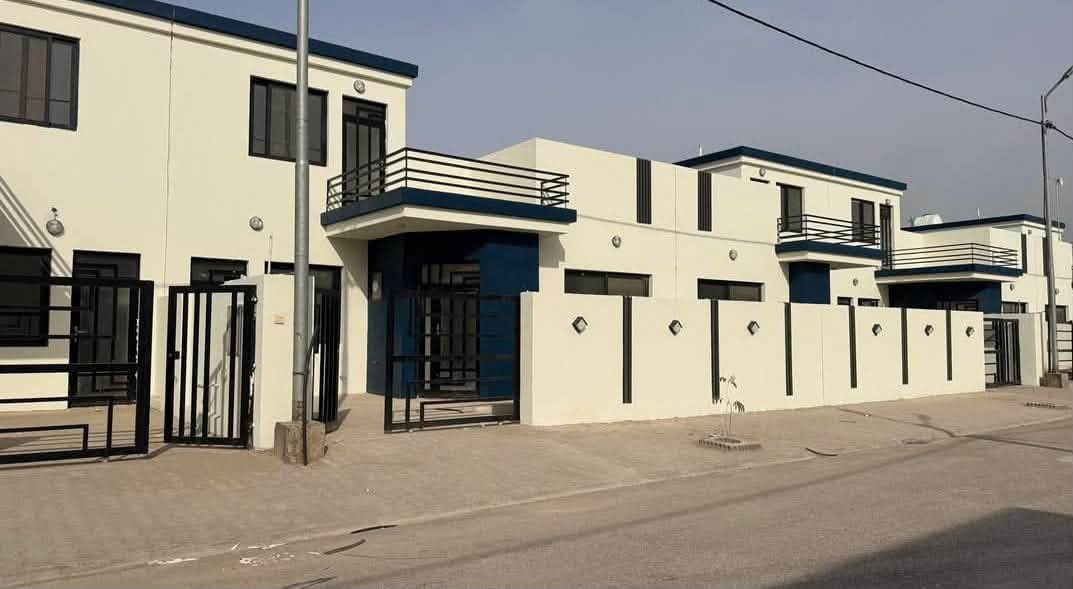 دار مميز في مجمع النخيل السكني
في محافظة النجف الأشرف 📍

في العراق 🇮🇶

شارع 12 مرحله ثالثه استلام سنه 

مساحة 200م طابقين ثلاث غرف نوم

السعر الكلي 175 مليون دينار عراقي

واصل 40 + تطلوعة 

للسعر اكتب / تم / تجيك تفاصيل كاملة

للعقار وسعره 🌴🌤

تواصل مع موظفين المكتب التسويقي لعقارات الصائغ للاستثمار العقاري 

*********** / *********** / *********** 

الفرع الاول 1️⃣ : شارع المجمعات السكنية  مقابل مجمع الكرار السكني مكتب الصائغ للاستثمار العقاري 📍

نتشرف بكم
