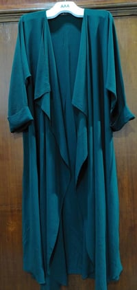 بشت خليجي • عباية