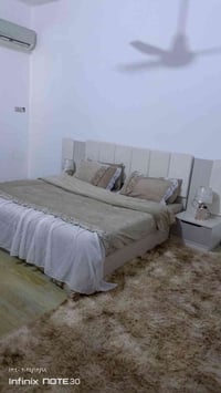 غرفة للبيع • بيها مجال • عنوان رمادي