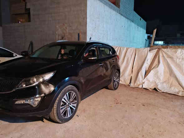 سلام عليكم سيارة سبورتج 2015كشنات كهرباء تحكم ستيرن السيارة وارد امريكي جيدي اي الضربة بجم امامي ما واصل شاصي بل بدنة لامامية 3قطع صبغ بنيد وجاملغين 
اماميات السعر 125قفلهة للستفسار اتصل ع ***********
