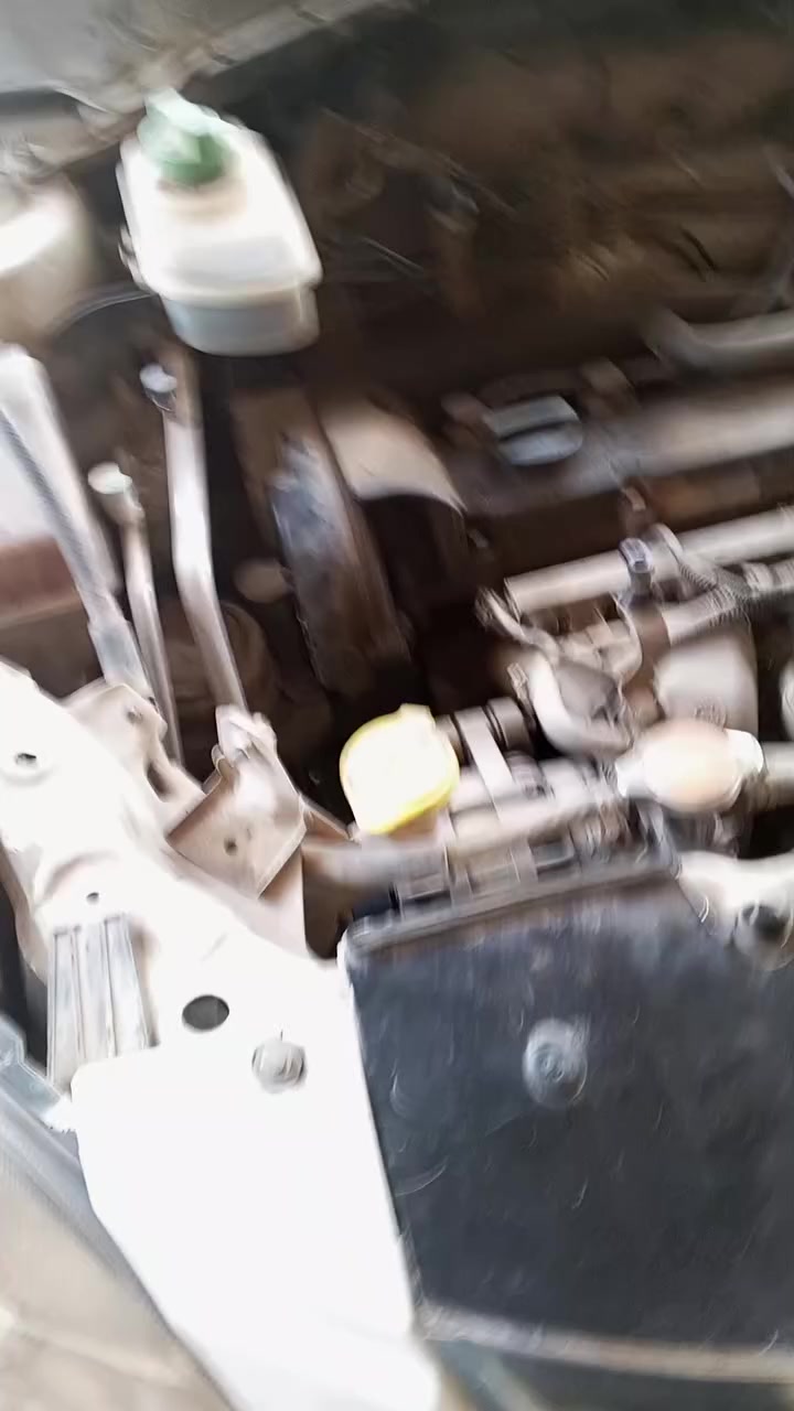 السلام عليكم ورحمه الله وبركاته اخواني الاعزاء مستمرين في تجفيت وصيانة كافة أنواع المحركات مع الضمان يبدء من شهرين الى 6اشهر
يوجد كهربائي سيارات جهاز كاشف الاعطال وبرمجة 
الاستفسار الاتصال على الرقم ***********
الشعب شارع الأسواق المركزية ويوجد ايضا صيانة الاعطال الكهربائية في الكير تبديل دهن الكير
