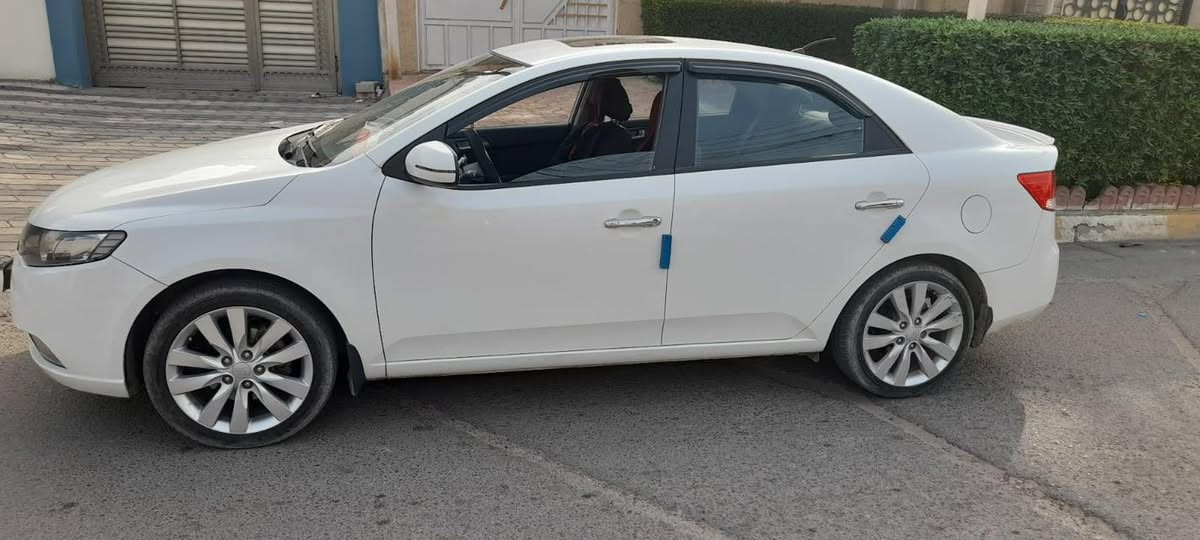 ‏مرحبا كيا سيراتو للبيع 2013 رقم تلفون*********** السعر120$
