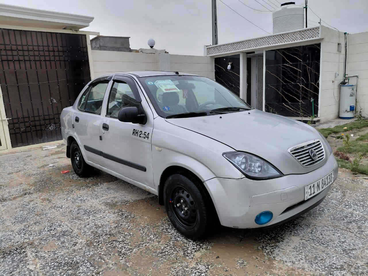 السلام عليكم طيبه موديل 2012 رقم بغداد انكليزي مشروع وطني بي مرور تداور سنويه جديده هزه جديده مكينه وكير وتبريد وحداديه وتخم تاير وكهربايات وشواصي ولغود وحوض مكفولات السياره جاهزه من كلشي بيهه مكانات صبغ قليل كلشي السعر 37 وبيهه مجال الهاتف ***********  مكاني كربلاء ما متواجد ع النت
