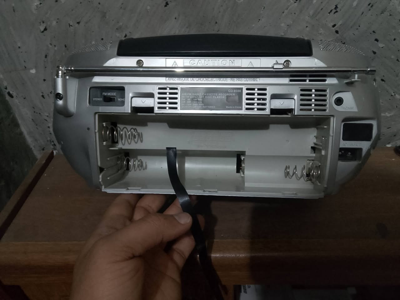 السلام عليكم راديو ومسجل وسيدي نظيف حيل فقط قبق مال باتريات مفقود كله شغال سعر 25 عنوان بغداد ام الكبر ***********
