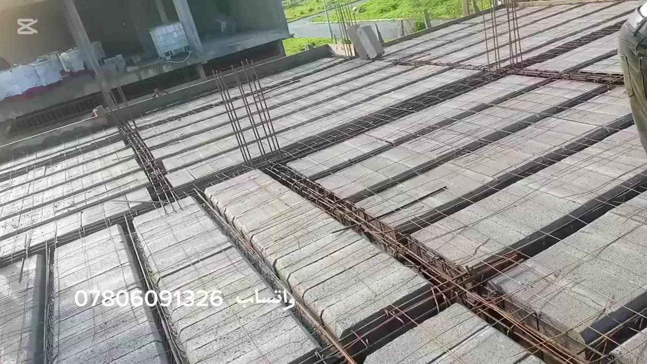 سلام عليكم يوجد كادر متخصص للبناء وقالب وتسليح وصب بناء كرستة عمل وتسليم مفتاح رقم الهاتف ***********
