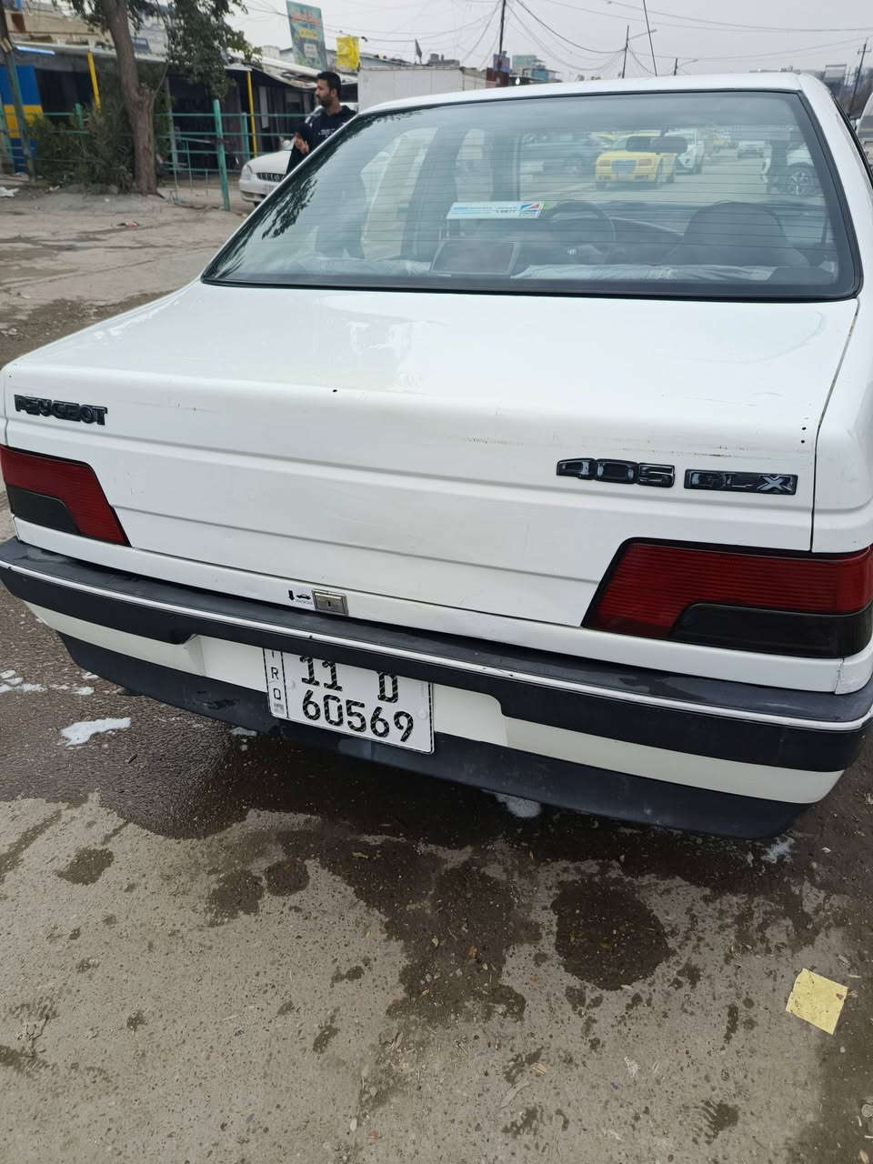 سلام عليكم بيجو 2009 بيهه صبغ فقط الهلاات الوره او الدوس صدر جديد مكينه لا تنقيص ولا تبخير هزه جديد سنويه جديده بسمي تحويل مباشر السعر 42 بكاني بغداد مدينه الصدر الرقم ***********
