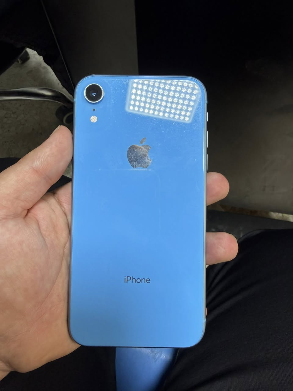 ايفون xr ذاكره ١٢٨ بطاريه ٨٠ ب٢٠٠ وبي مجال مكاني حي العدل ***********
