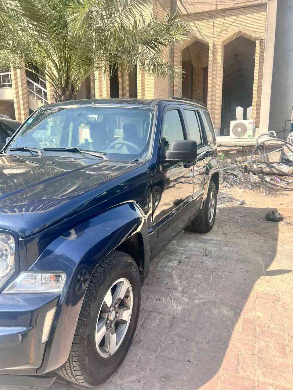 جيب لبرتي 2008 مصبوغه عام للجماليه
حادثها جاملغ وباب السايق واعندي صور الها قبل الصبغ تبريد شغال فوول كهربائياتها بلادي مملعوب بيها 
السعر 85       *********** حمزة وبيها مجال بسيط السيارة جاهزة من كل النواحي تجي تكلب وتراي وين متريد ناعمه وخير من الله بالعافيه على الياخذها العنوان بغداد
