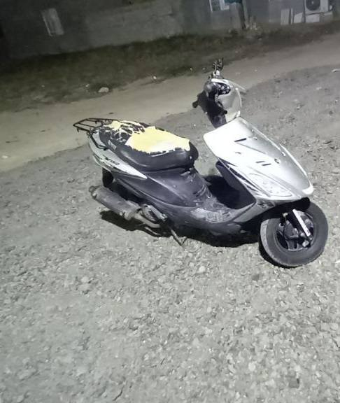 السلام عليكم دراجه للبيع سكنس القديم  صيني مكينه 150دراجه كامله مكمله من كلشي دايرات جدد سلف جدين نكره باتري جديد اشاير كدام وره شغالات لايت علي ناصي ثلطي شغال دراجه بس عايزلها كابريته  تجفيت جديد وسرعتها 120وسعرها 250وبيها مجال مفاجه بعد ما تشتغل المكان الدراجة الدوانيه قضاء السنيه الرقم ***********مكلف بل نشر
