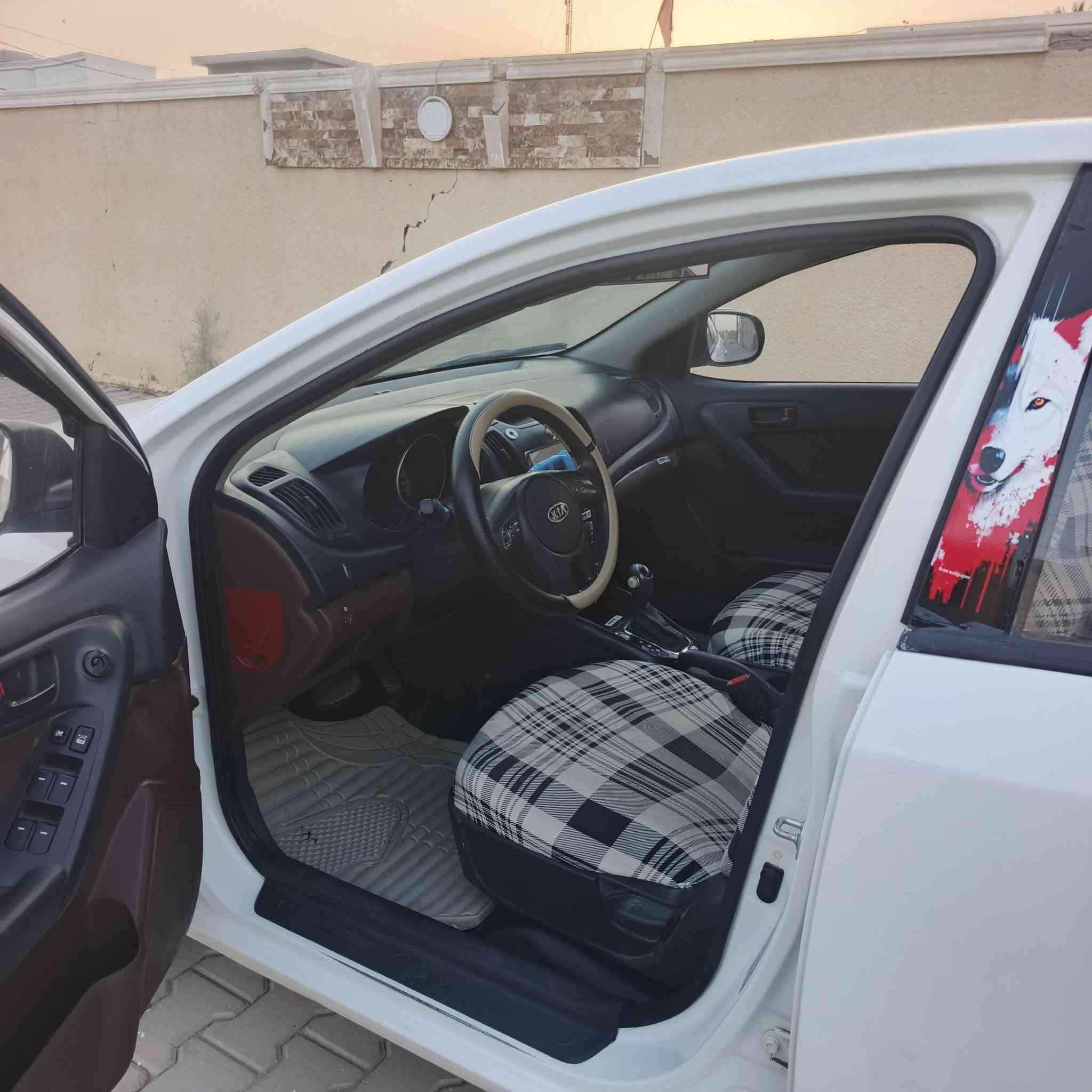 سيراتو موديل 12 رقم اربيل تحويل مباشر 
جاهزه من كلشي بيها 4 قطع صبغ مع داخل قليل 
السعر 86 العنوان اليوسفية اتصال 
***********//***********

