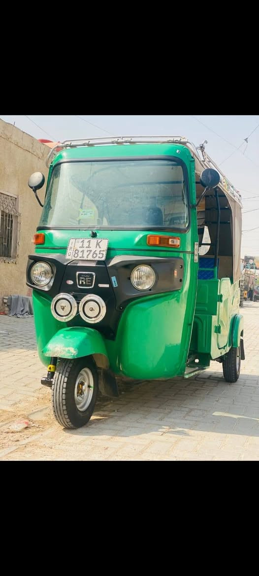 تكتك ٢٢ رقم وسنويه بسمي كفاله عامه ماعده الدوس معمره السعر ب٩ونص وبيه مجال  مكاني مدينه الصدر قطاع ١ رقم ***********
