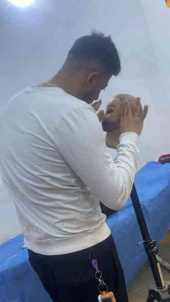 مركز آزار لدورات تعليم فن الحلاقة❤️❤️
 يعلن عن فتح دورات للحلاقة الرجالية وتشمل
..........................
١/مقص✂️
٢/شفرة📏
٣/خيط🧶
٤/مكينه🎚
٥/صبغ الشعر (كيفية دمج الالوان)🎨
٦/ معالجات الشعر بكل انواعه🦱🦰
٧/ معالجات البشرة 💆‍♂️💆‍♀️
٨/ مع هدية صادرة من المركز اثناء التخرج👍🎫🎟
#ملاحظة.... عند انتهاء الدورة وتكون عندك نقص معلومات تعاد لك الدورة مجاني 
للاستفسار الاتصال على الرقم التالي 
البصرة الجمهورية تقاطع معهد النفط قرب الريان سنتر للألعاب 
للاستفسار الاتصال 📞على ارقام المركز....
☎️***********
☎️*********** البصرة
