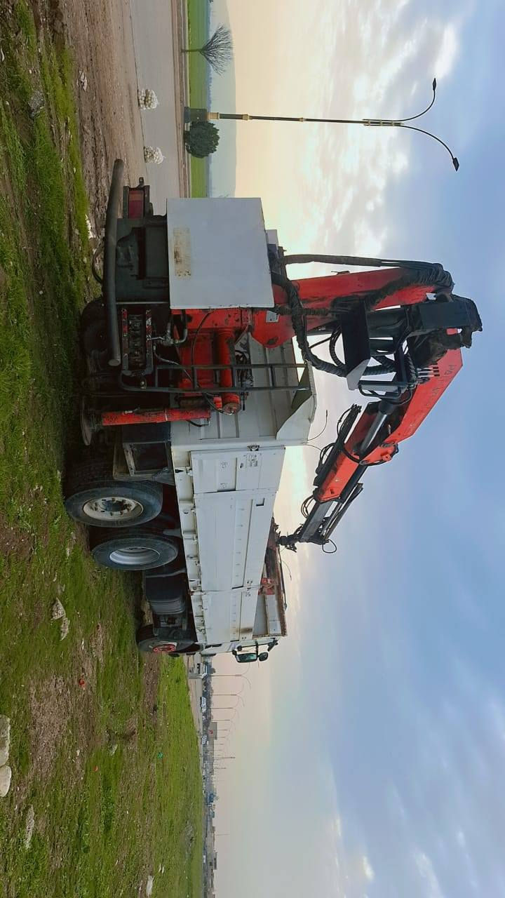 إسكانية بومة موديل 2002 كرين بافينكر للبيع ***********.....***********
