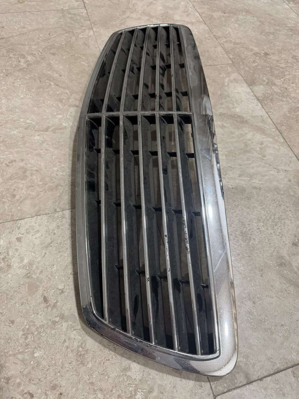 شباك w211 اصلي بدون كسر للبيع ب٧٠ الف ***********
