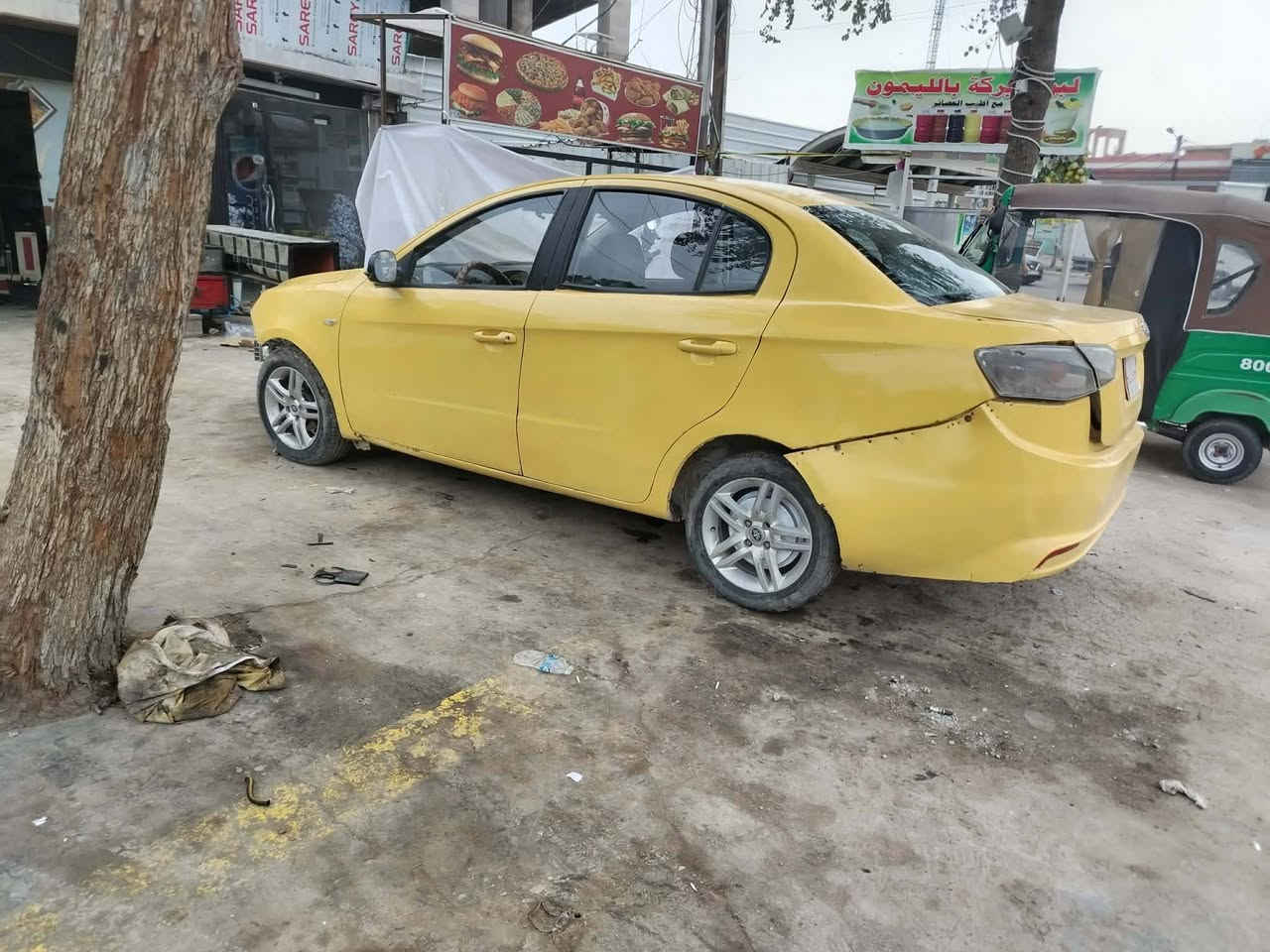 السلام عليكم فاو صيني موديل 2014
رقم بابل تحويل ثاني يوم 
السياره بيه ضربه بلجنطه 
مكينه وكير وحداديه مكفوله 
15 ورقه العنوان بغداد اطلع بيهة تراي  للبصره 
***********
