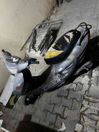 بيجي • ٣٠٠سي سي • موتوسيكل