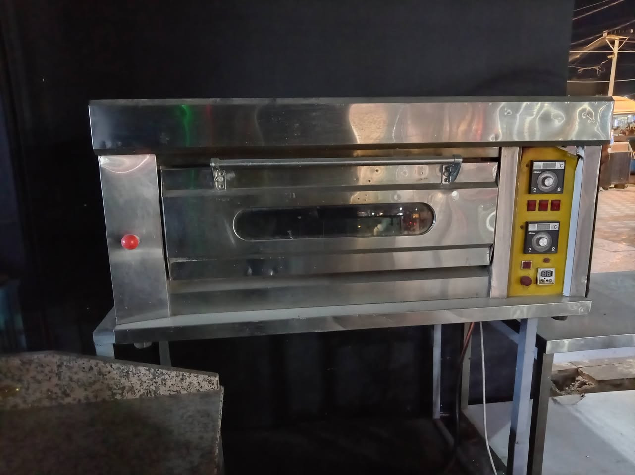 غراض مطعم اللبيع مكاني الدورة شارع الصحة ***********
