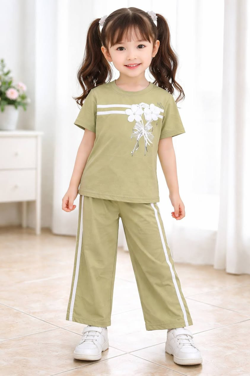 اتراك بناتي خامه اوربيه درجه اولى 😍😍😍 
قياسات من 5 سنه الى 7 سنه
السعر 10 الف فقط 😃😃😃 
العنوان ديالى المقدادية حي المعلمين شارع المخضر مجمع العزاوي 
توجد خدمه توصيل 🚙🚙🚙


**إذا كنت صاحب هذا الإعلان وتريد حذفه لأي سبب، رجاءا أرسل رسالة إلى الدعم الفني**