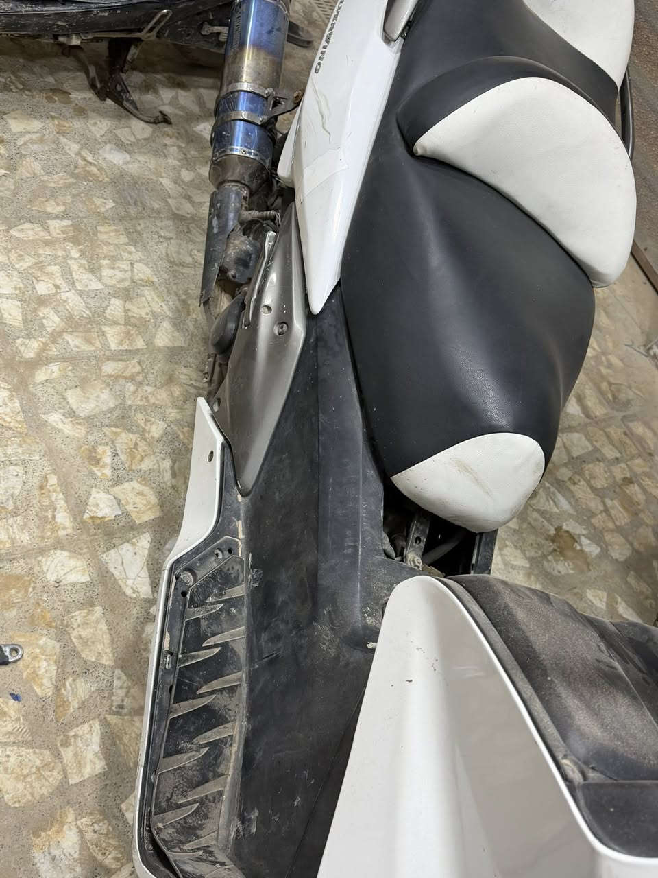 السلام عليكم سلفر ونج لبييع الدراجه نضيفه لا صوت لا تبخير صالنصه رياضي بيهه شلعه تشك الكاع بيهه نقوصات قليله السعر 11 وبيهه مجال عنوان بغداد


**إذا كنت صاحب هذا الإعلان وتريد حذفه لأي سبب، رجاءا أرسل رسالة إلى الدعم الفني**