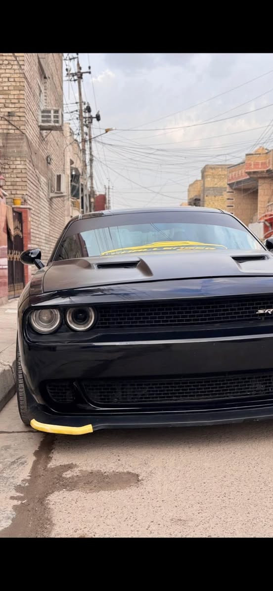 جالنجر 
6 سلندر 3600
فول لفول
Awd ملغي 
جيتي بلاص
بيها قطعتين تبديل قطعتين صبغ
عنواني بغداد 
رقم صاحب السيارة 

*********** 

سعر 149 $ وبيها مجال بسيط لشراي
