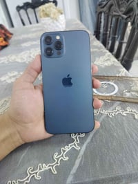 12 برو ماكس نضيف مابي يي شي  مبدل فقط بطاريه اصليه  شاشه بيها هذا ل فط...