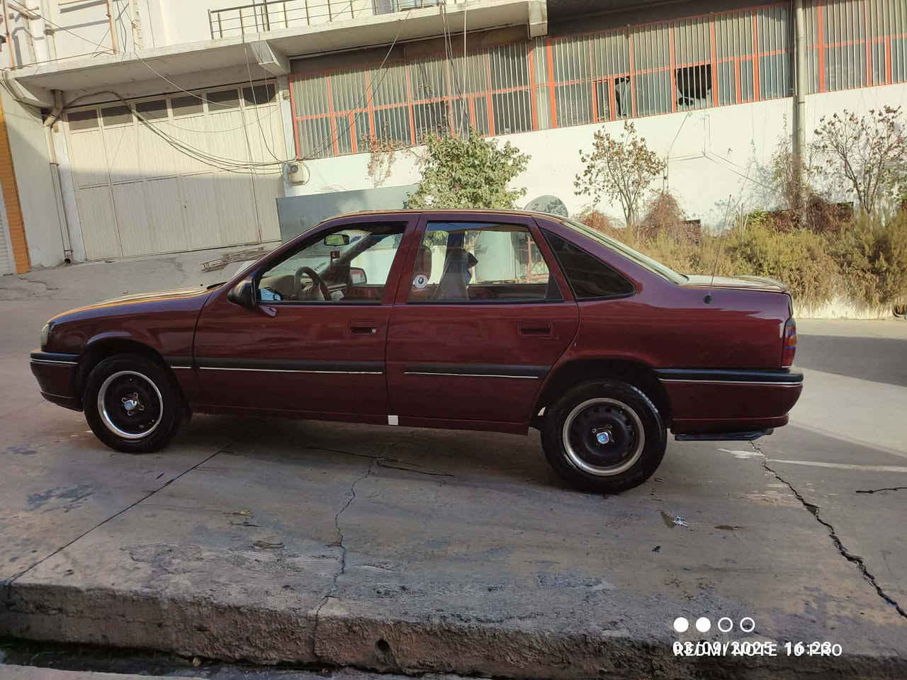 ***********
ئۆپڵ ڤیکترا مۆدیل 90 مەکینە 20 گێڕ عادی سە نەوی تا 2028تزەیە
4تایەی لۆک
کارەبای مەزبوت.. Singapore
