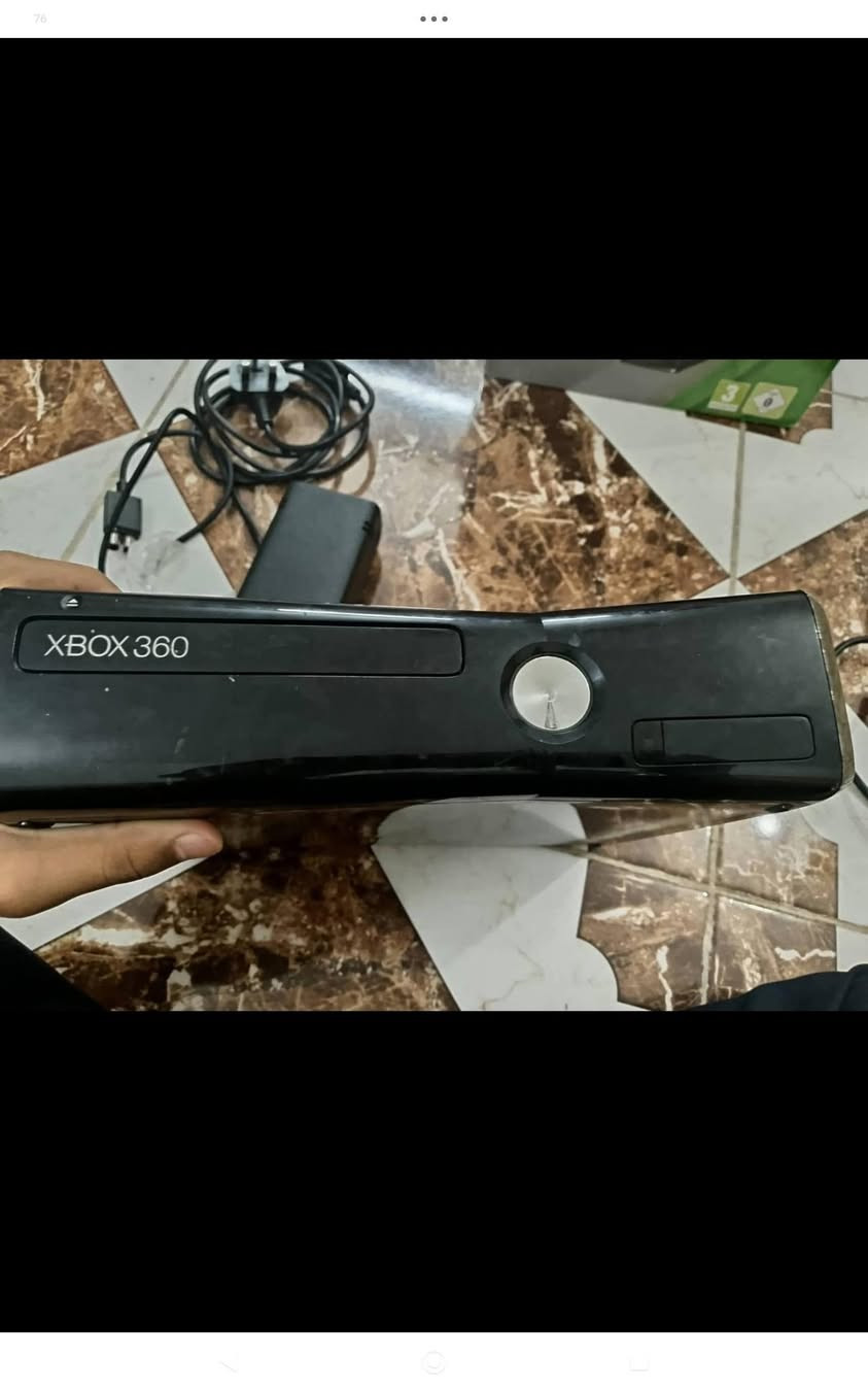 سلام عليكم اكس بوكس 360للبيع نضيف كلش مابي شخط ويا يدات اثنين وبي 50لعبه بعده بل كارتون السعر 115وبي مجال مكاني تكريت الاستفسار ***********

