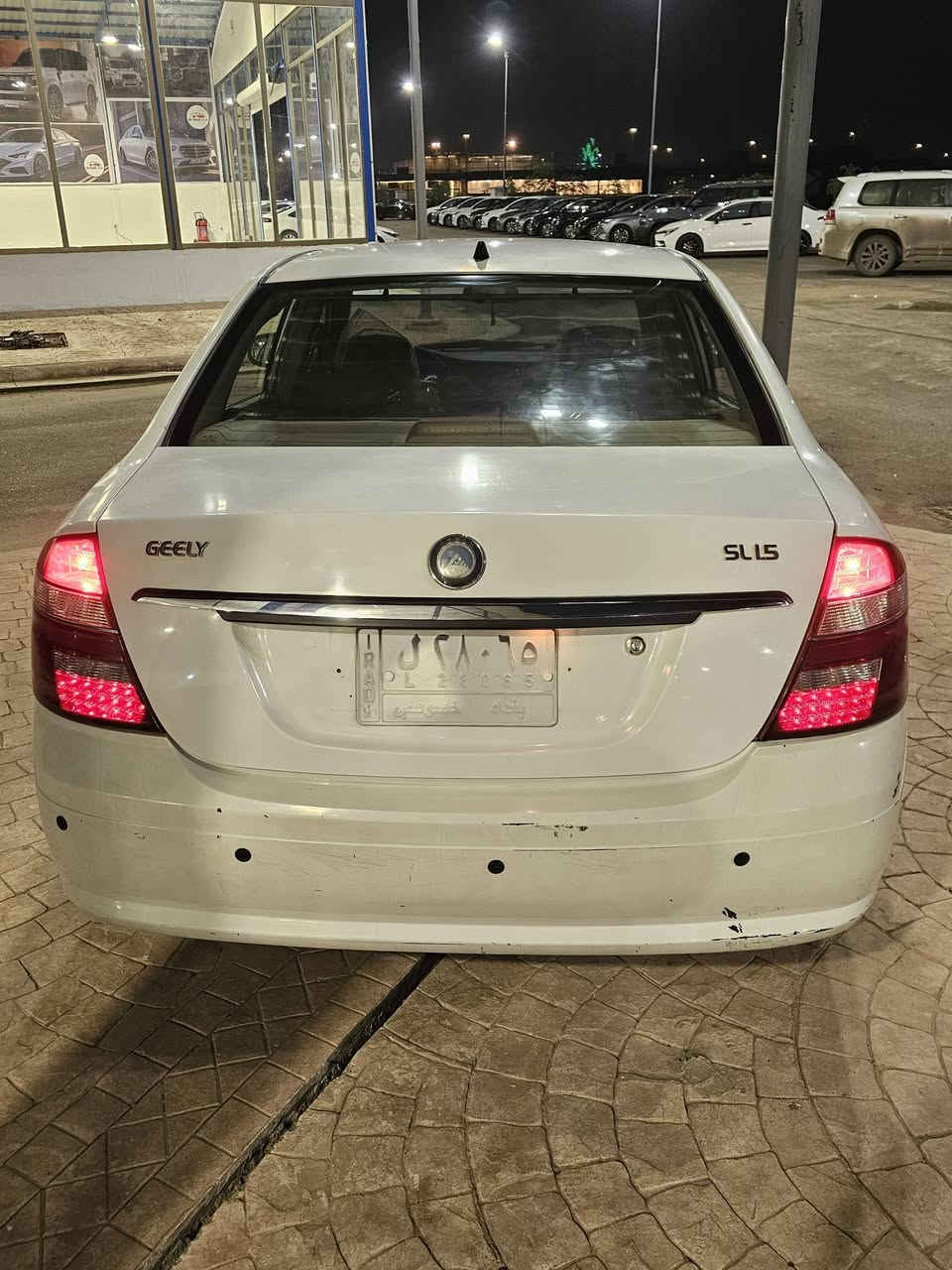 سلام عليكم عندي جيلي موبل سياره مكينة جديد صدر جديد تخم تاير سنوية ٢٩ جديدة ماشية 66 موديل 2013 تراي زيرو ماشية 66 حقيقي تليفون *********** بغداد مدينة الصدر الاورفلي كير عادي
