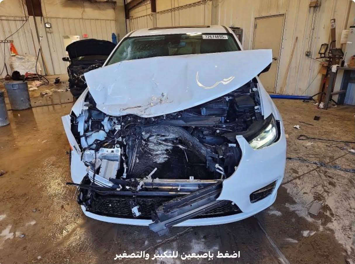 سلام عليكم
كرايسلر باسفيكا موديل 2024 واصله بل حره حاليا لمن لديه كتاب شهداء او حره مواصفات السياره فول لمتدد السعر 165

الهاتف ***********

