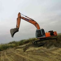 حفارة هيتاشي • حجم ٢٥٥ • الشرقاط