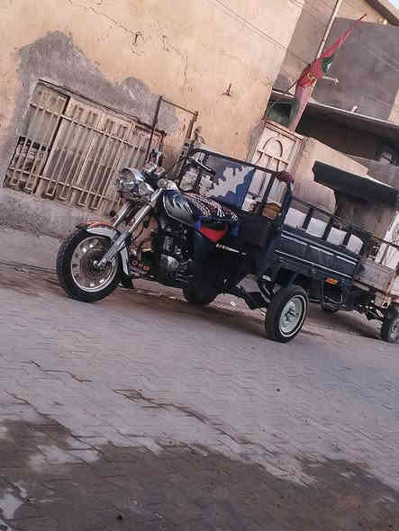 دراجه للبيع رقم اسود 1,950 وبيها مجال شيء قليل مكان النجف الاشرف مداور ثاني يوم موديل 10 

***********
