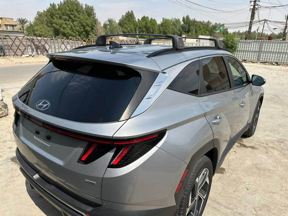 سلام عليكم توسان مديل 2023 وارد امريكي السيارة فول فول مواصفات اي شي بالك موجود بيه وحادث السياره موجود بالصور 
وللتواصل على الرقم *********** المكان بغداد
